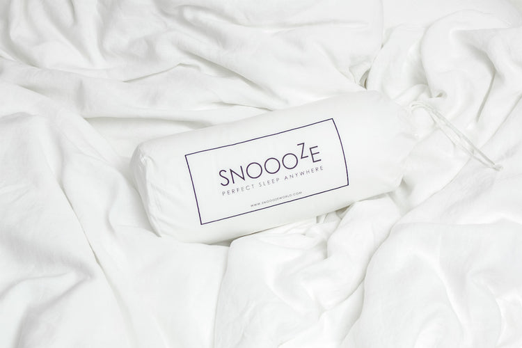 The perfect pillow for reassured hygiene wherever you are. Sleep well on your own pillow when travelling.